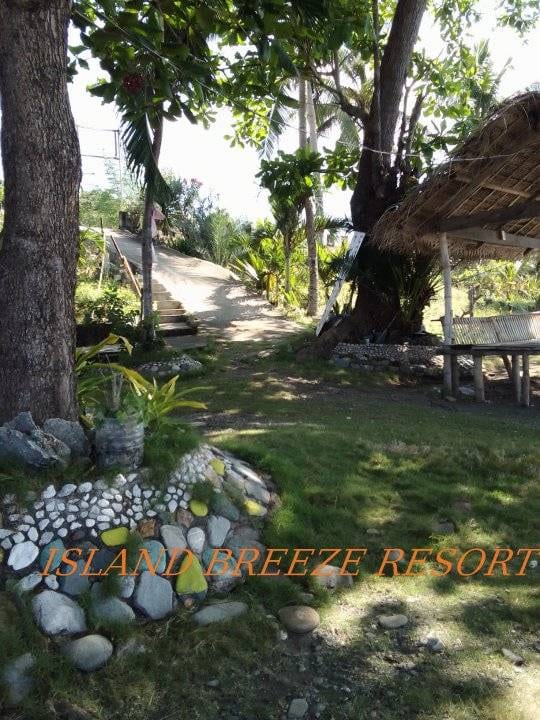 C:\Users\hilbe\OneDrive\Desktop\PH WEBSITE COMPANY\Marinduque Guide\Marinduque Guide\Attraction Images\Additional\Island Breeze Beach Resort — Island Breeze