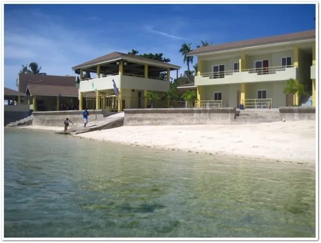 Rendezvous Beach Resort — Rendezvouz Shoreline