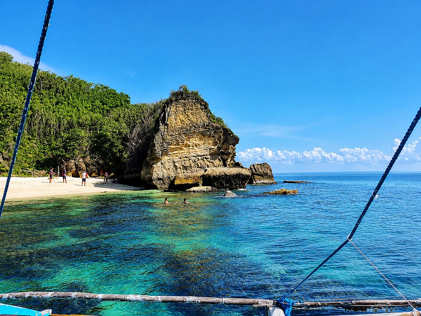 The Ungab Rock Formation arch on Mongpong Island, Santa Cruz, Marinduque