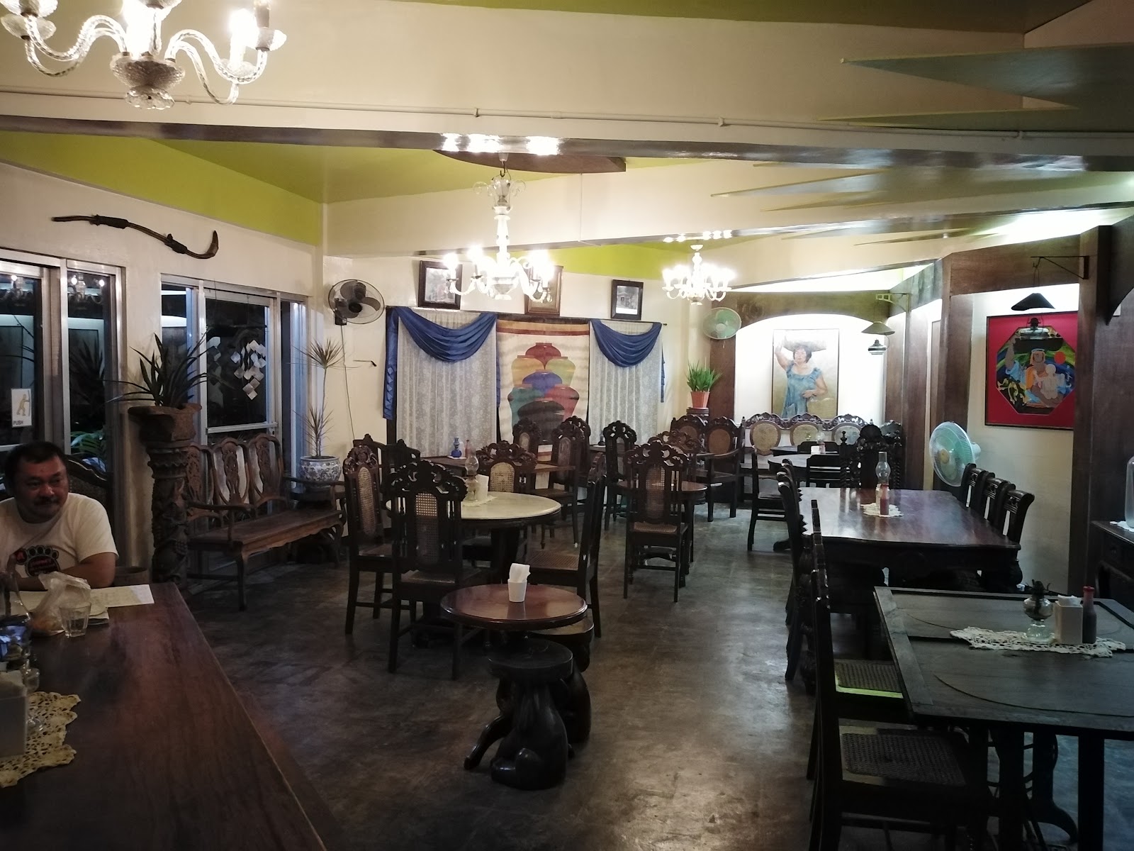 Inside Monserrat Pizza, Boac, Marinduque