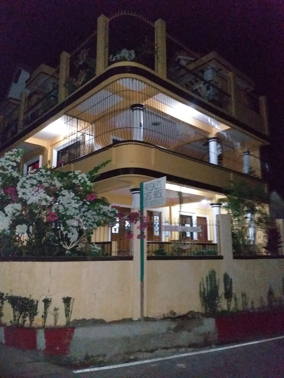 Photo of Rosales Guest House in Torrijos, Marinduque