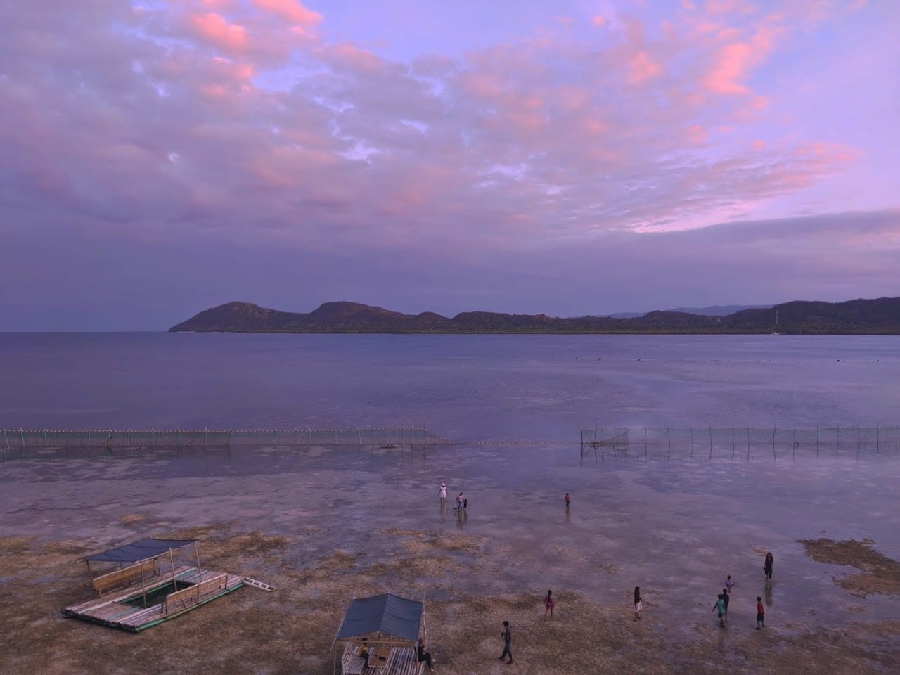 Photo of Beachfront Resort in Santa Cruz, Marinduque
