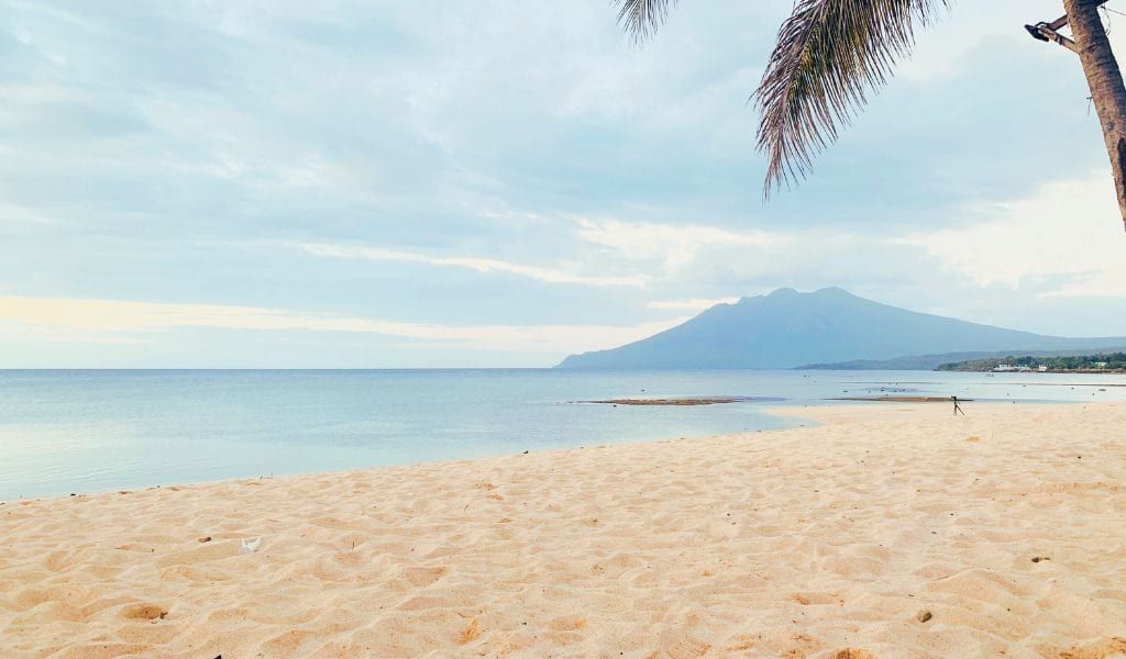 Poctoy White Beach