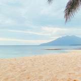 Poctoy White Beach